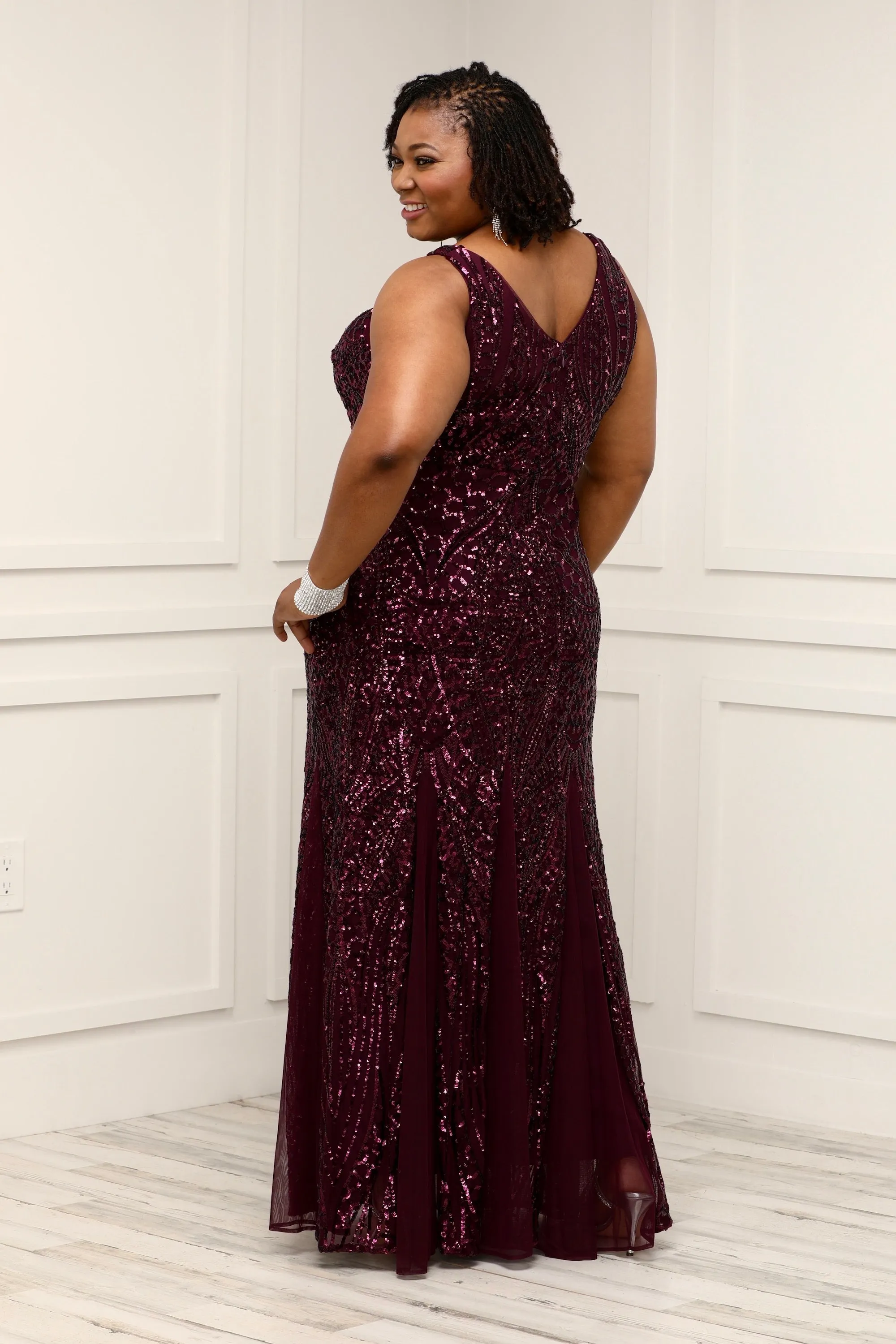 Plus Size Sleeveless Sequin Embellished Evening Gown