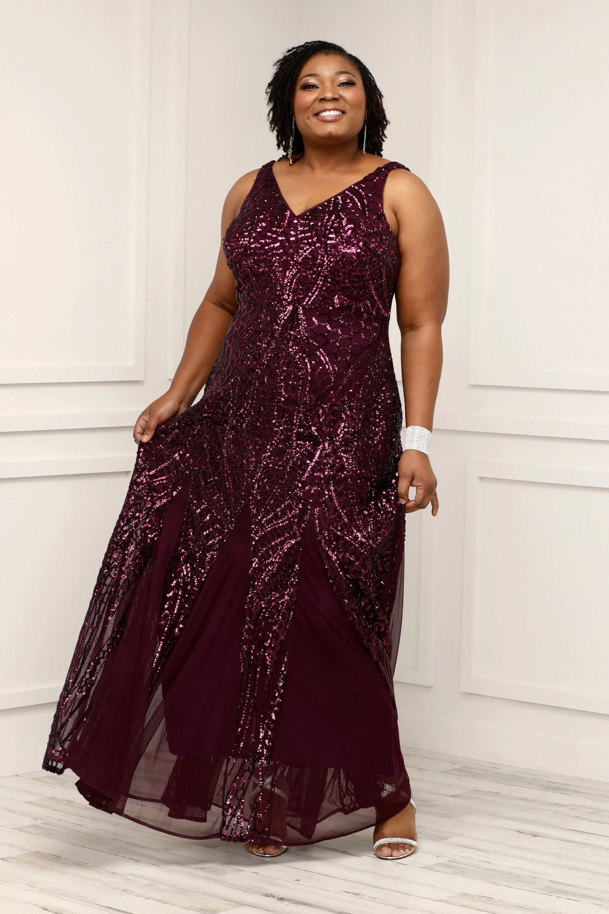 Plus Size Sleeveless Sequin Embellished Evening Gown