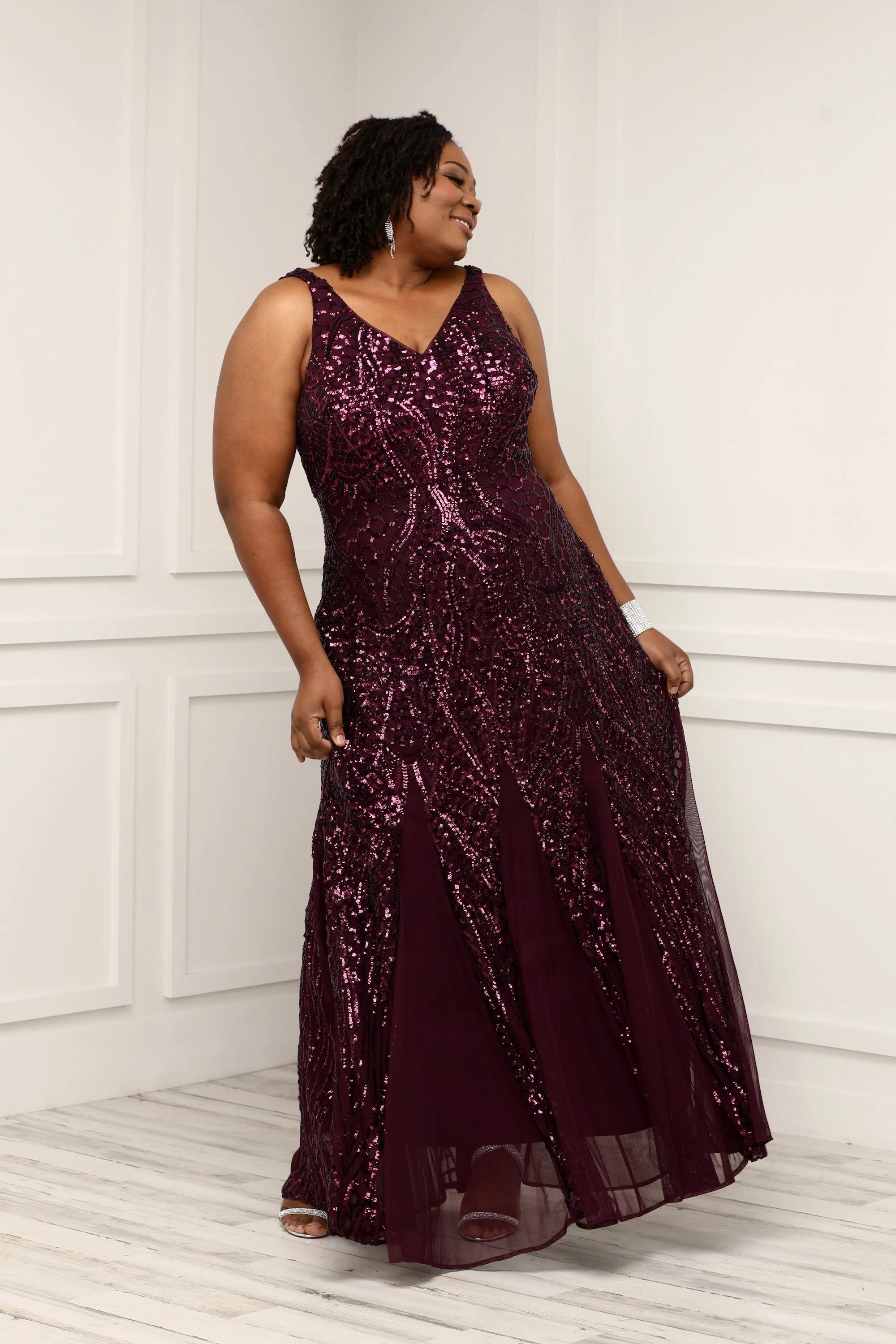 Plus Size Sleeveless Sequin Embellished Evening Gown