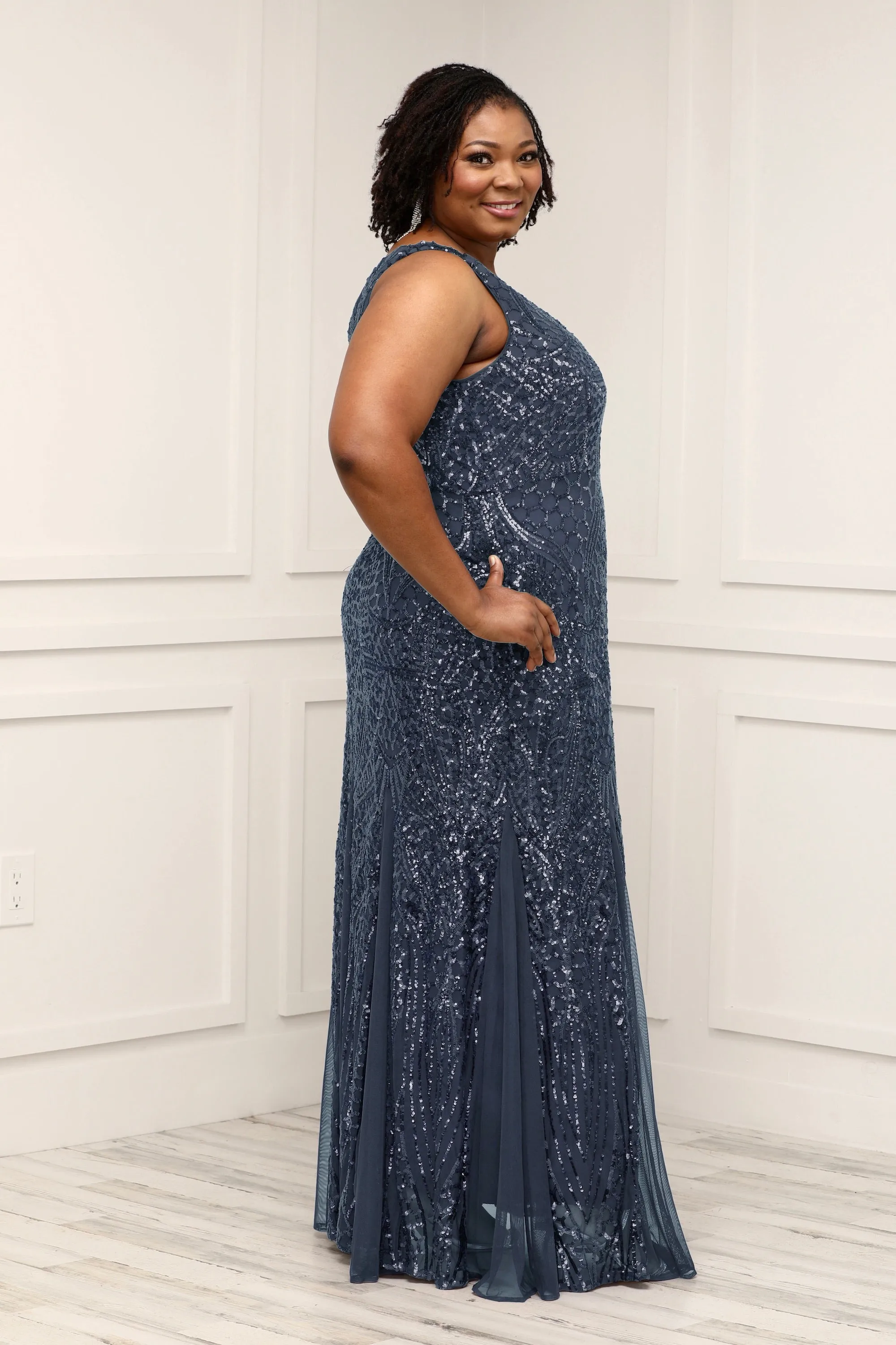 Plus Size Sleeveless Sequin Embellished Evening Gown