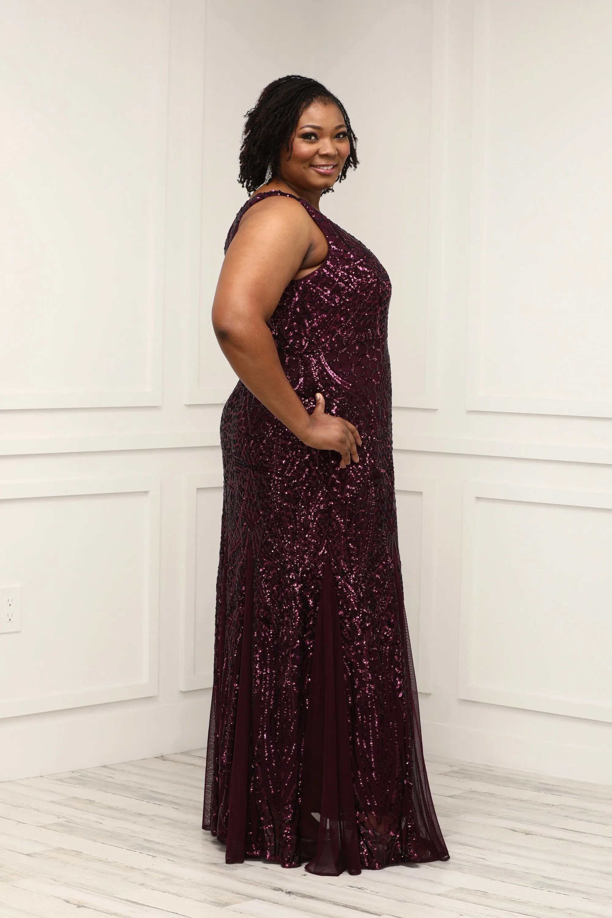 Plus Size Sleeveless Sequin Embellished Evening Gown