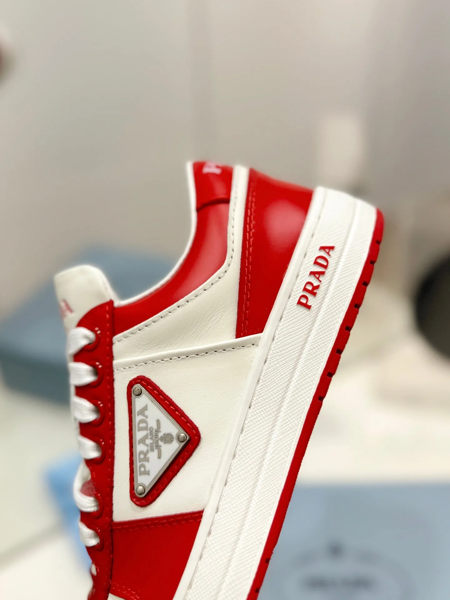 PRA DOWNTOWN PERFORATED SNEAKERS WHITE AND RED CALFSKIN