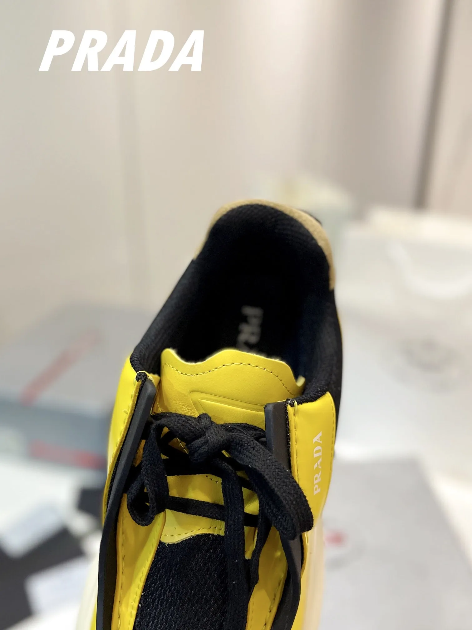 PRA SYSTEME BRUSHED SNEAKERS LEMON CALFSKIN