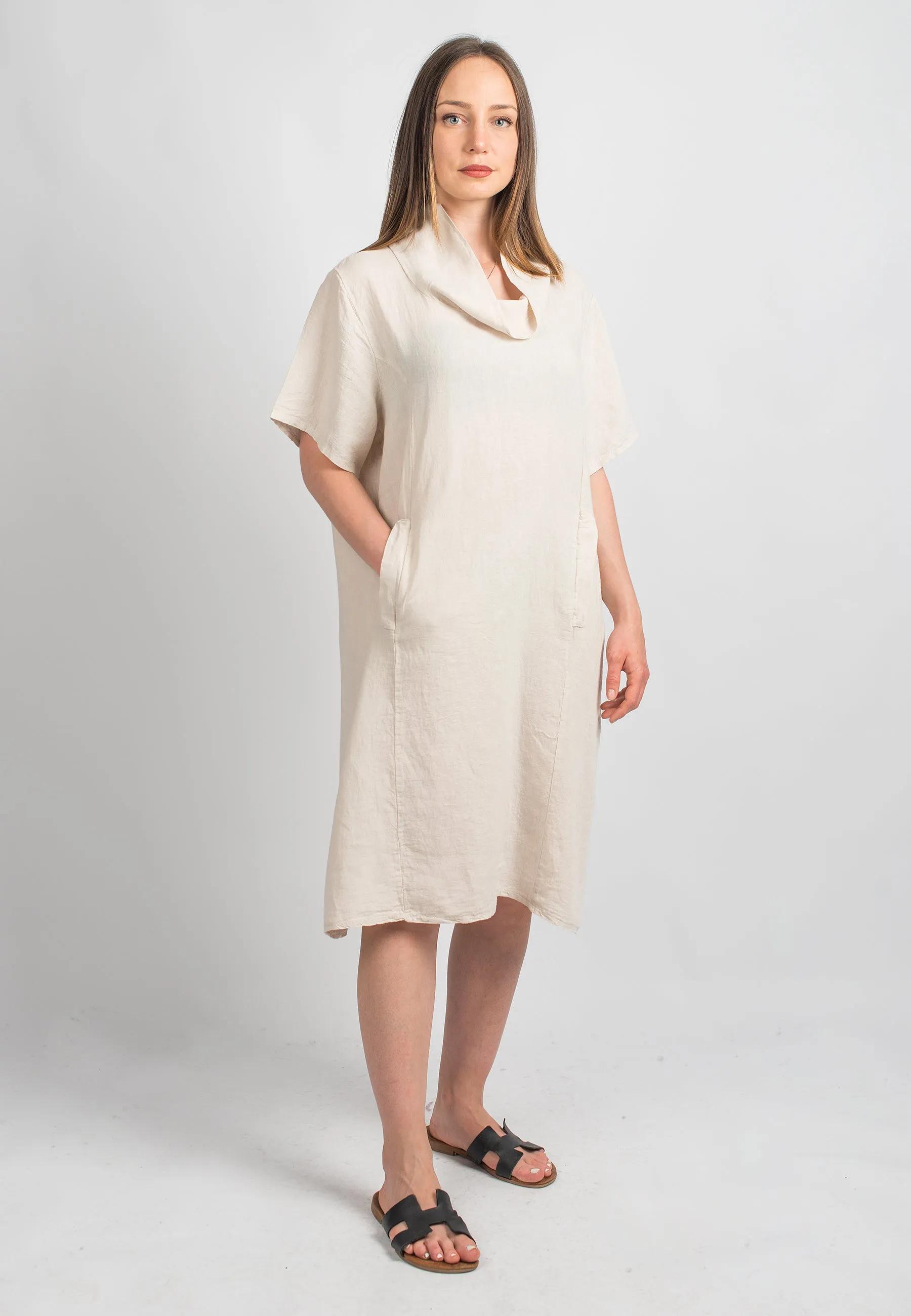 Short dress in 100% Linen