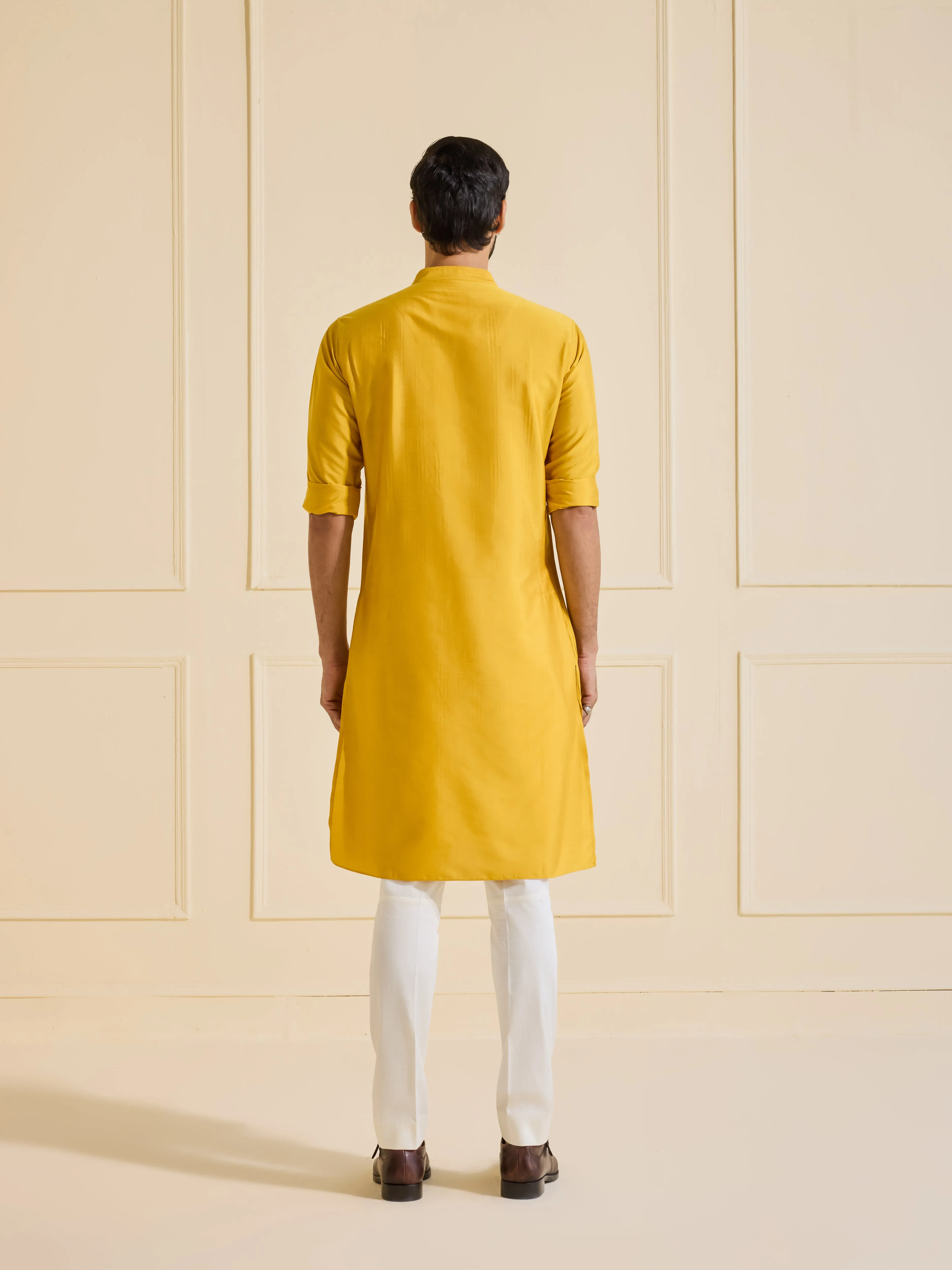 SUNLIT SPLENDOUR: THE REFINED ELEGANCE KURTA