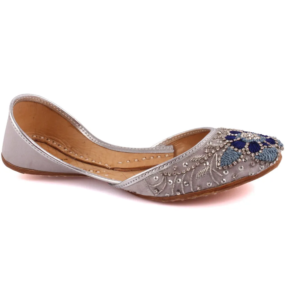 Womens ‘Neelam’ Embellished Leather Indian Khussa Pumps